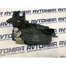 Замок двери передней левой Opel Zafira B 2005-2011 13220369